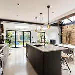 Spacious And Charming Brixton Home