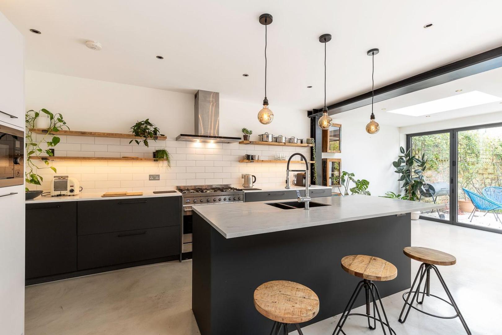 Spacious And Charming Brixton Appartamento *
